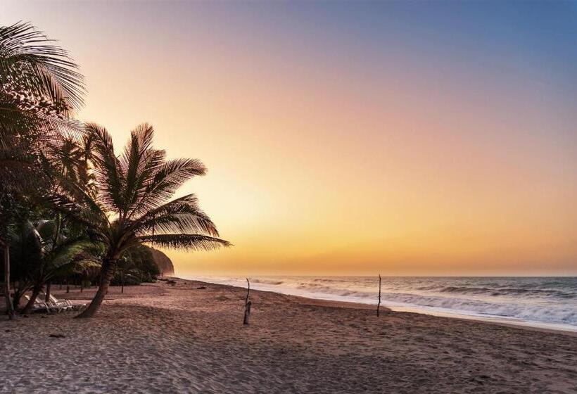 پانسیون Casalina