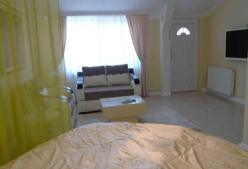 پانسیون Guest House Perla