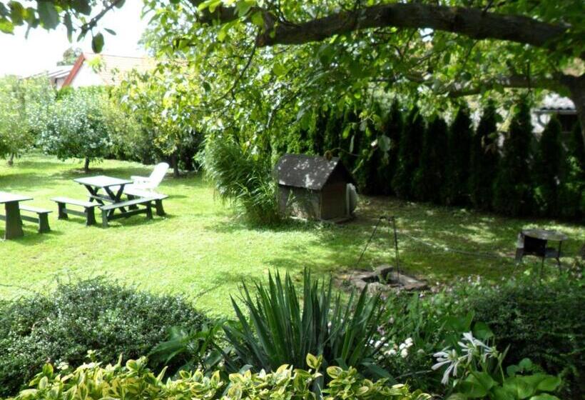 ペンション Hajnalka Vendégház