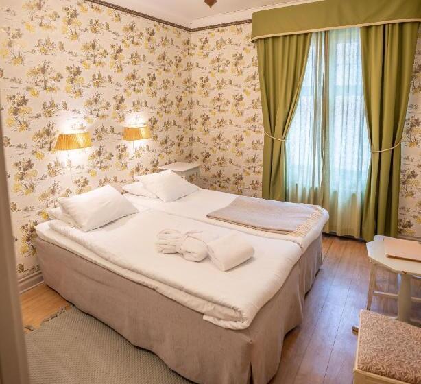 بنسيون Ombergs Turisthotell