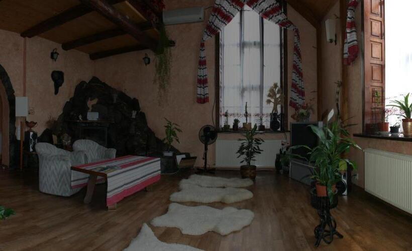 بنسيون Prutets Guest House