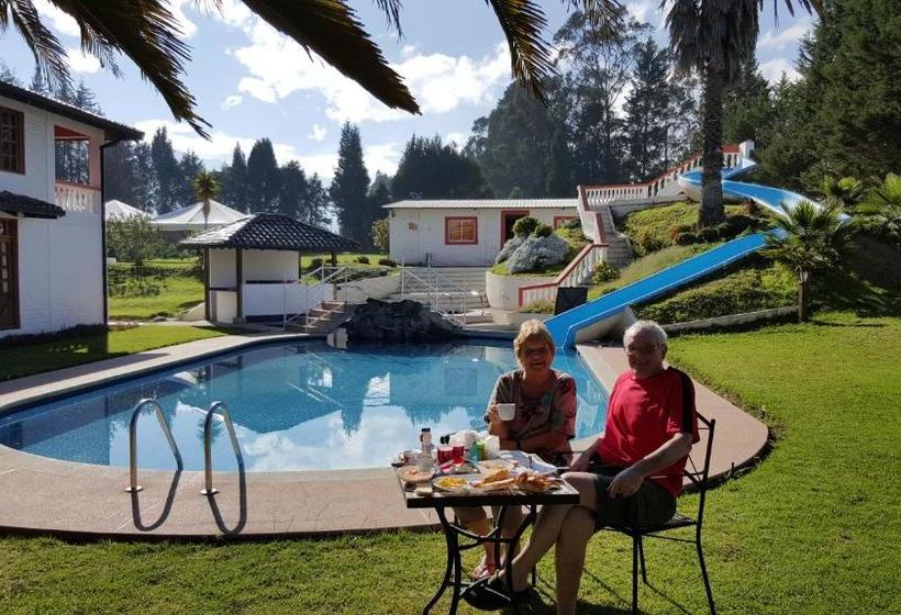 هاستل Hosteria San Carlos Tababela