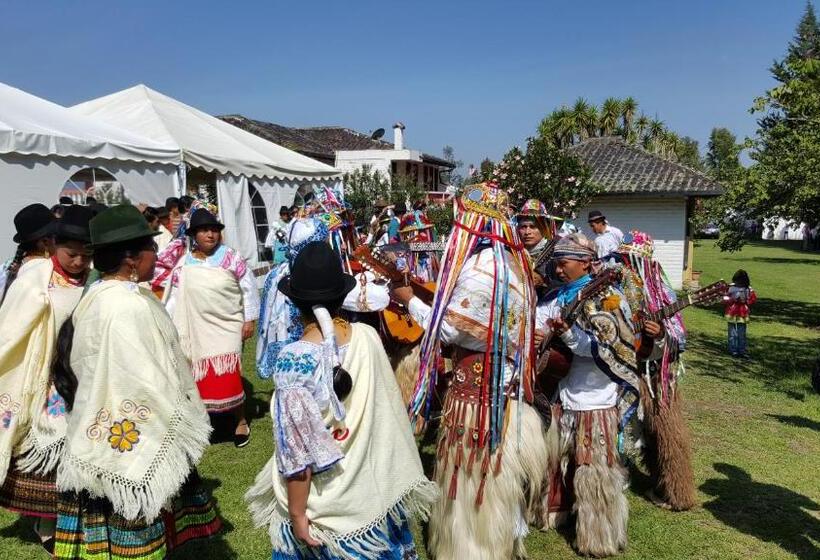 هاستل Hosteria San Carlos Tababela