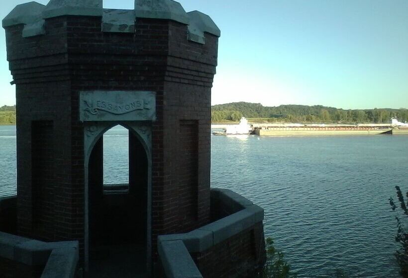 旅馆 Riverview Mansion