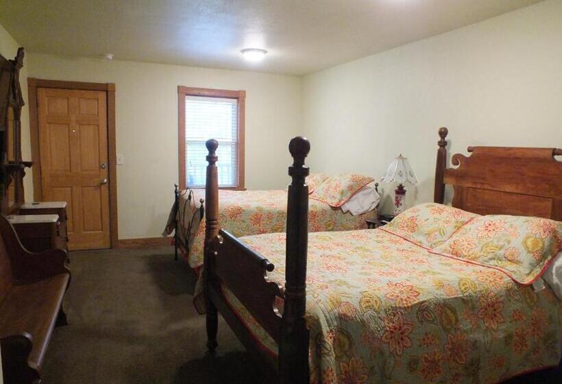 هاستل Scarborough Inn