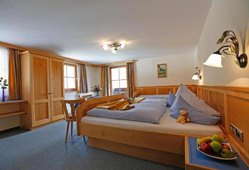 בית מלון כפרי Linharterhof