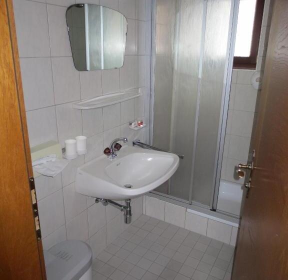 پانسیون Alpenhäusl