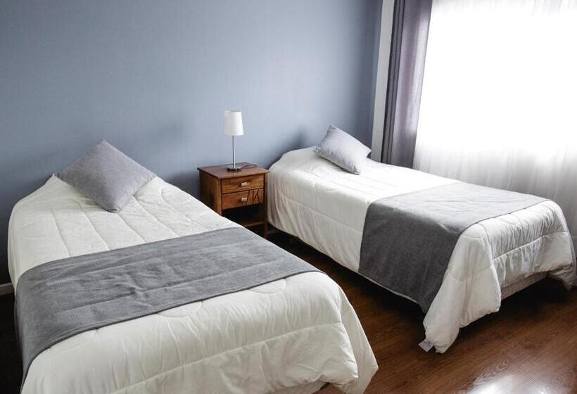 بنسيون Hostal Ventisqueros