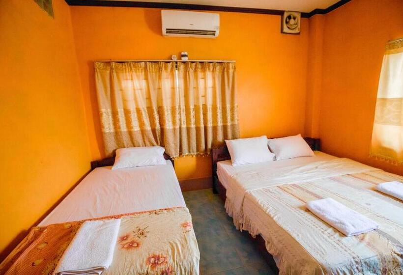 پانسیون Molina Bungalows