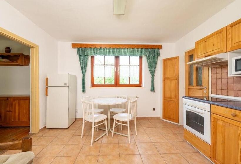 پانسیون Penzion Pod Pralesem