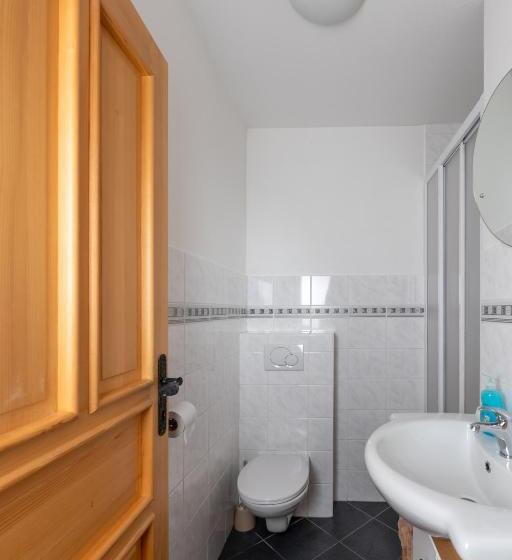 پانسیون Penzion Pod Pralesem