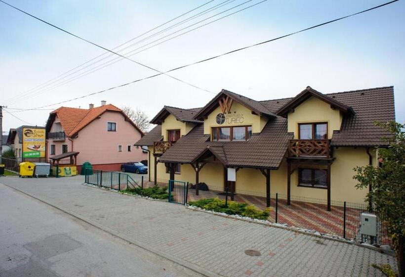 ペンション Turciansky Dvor   Apartmany Turiec