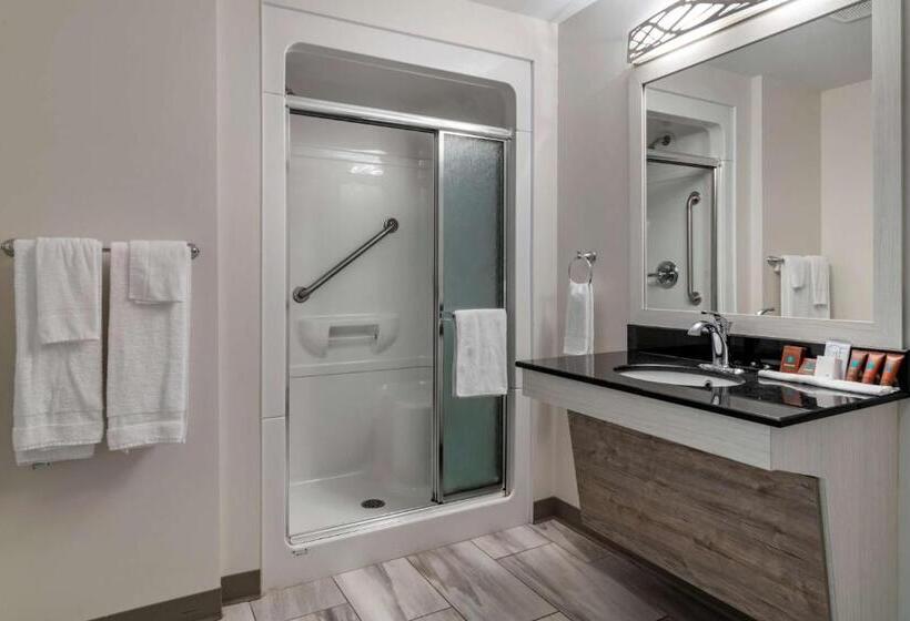 فندق صغير Dannys Hotel Suites; Surestay Collection By Best Western