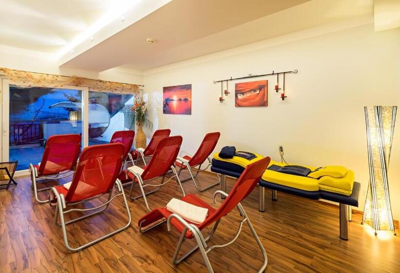 Aparthotel Alpendiamant Serfaus Wachter Gmbh