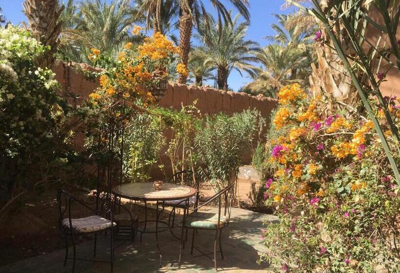 تختخواب و صبحانه Dar Nakhla   Zagora Guest House