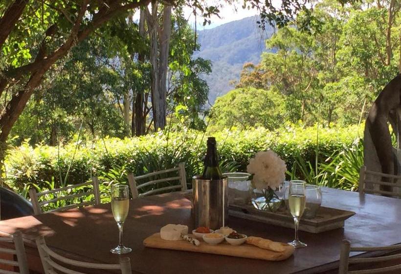 Mapleton Falls Accommodation