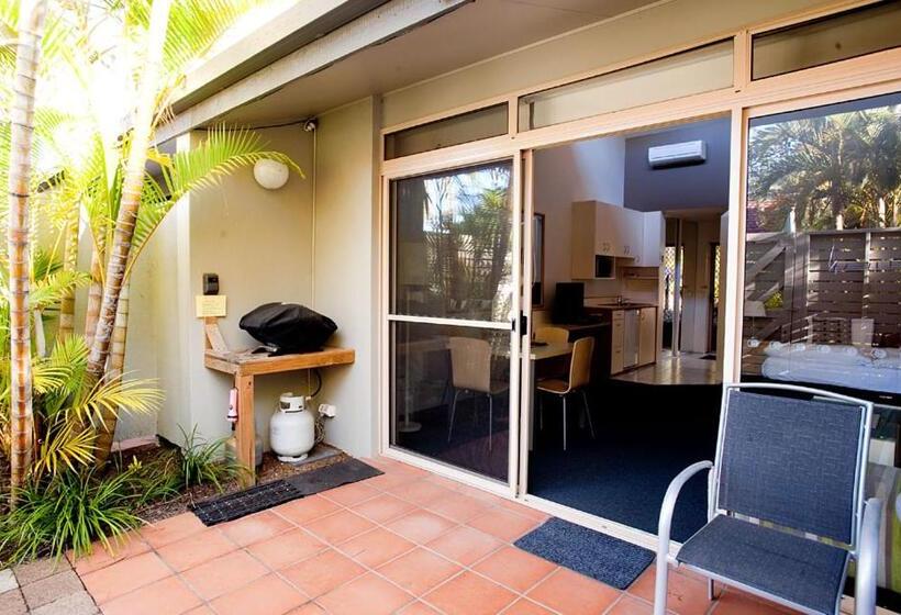 Nautilus Beachfront Villas & Spa