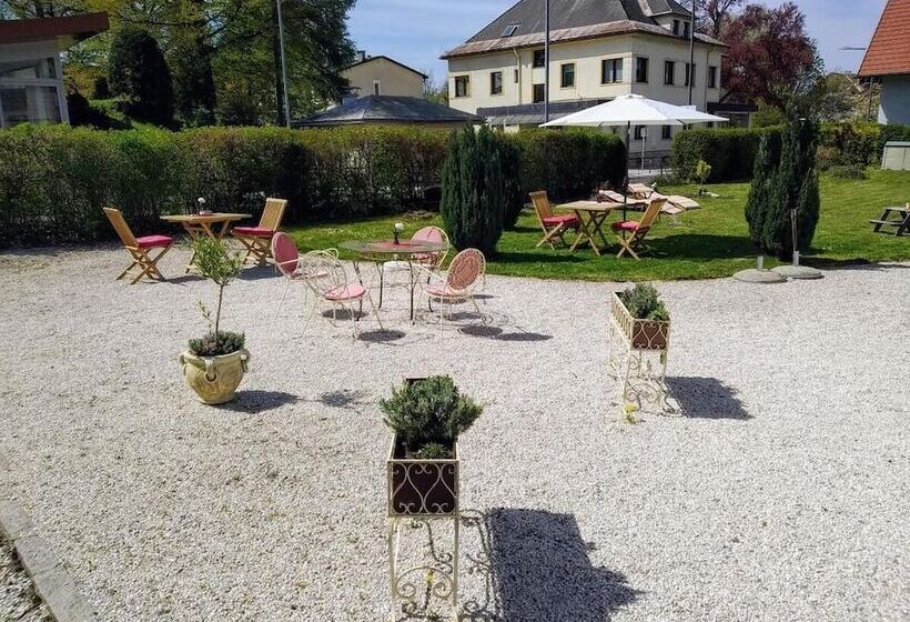 پانسیون Gästehaus Residenz Lapeiner