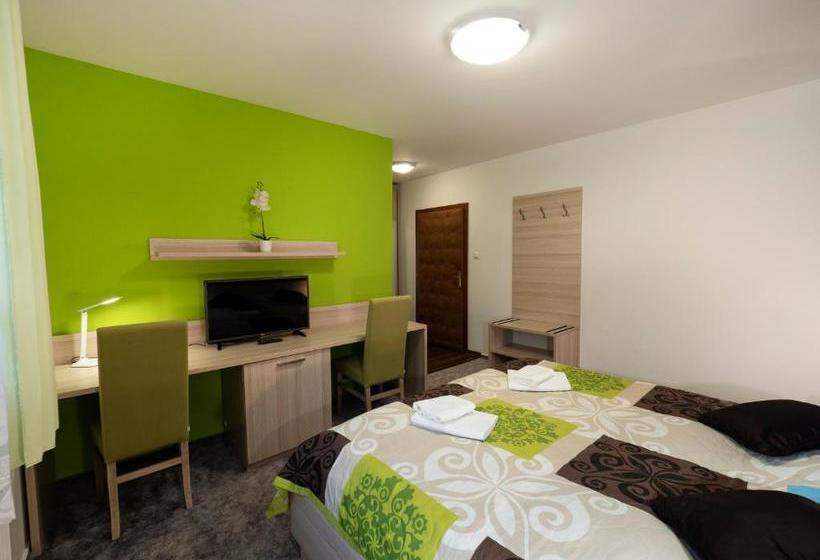 بنسيون Penzion Almada