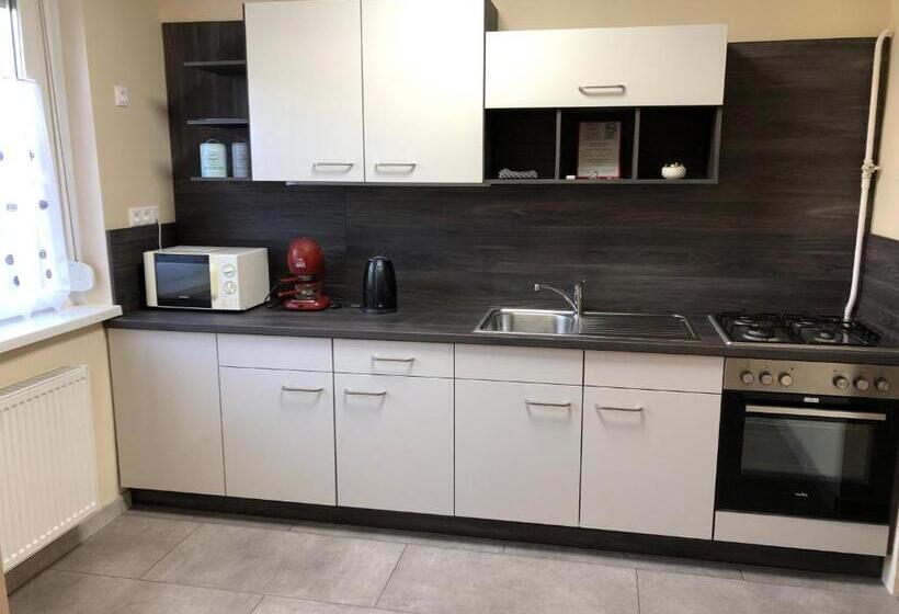 پانسیون Rt Home Vendégház