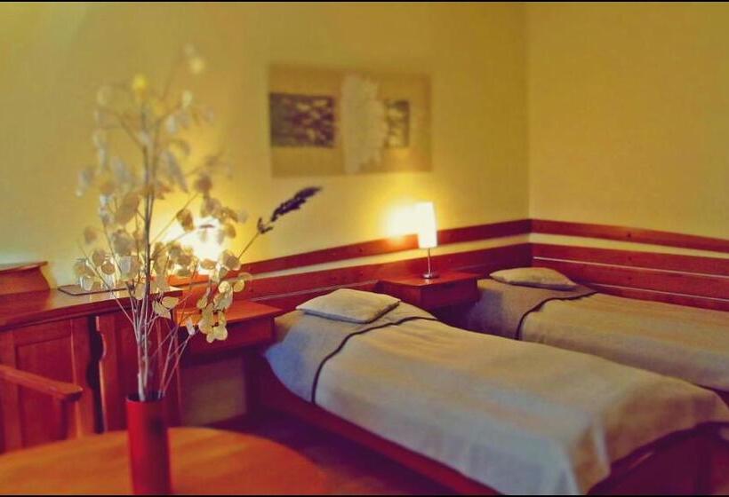 پانسیون The Zen Hostel   Posticum