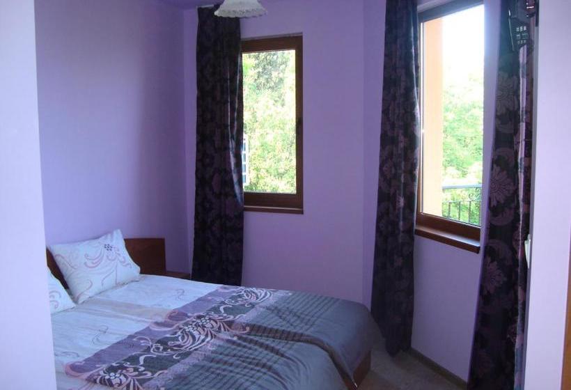 پانسیون Villa Mari Guest Rooms