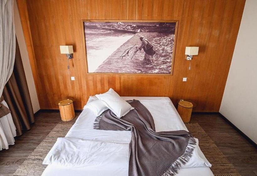 Pension Pîrîu' Morii