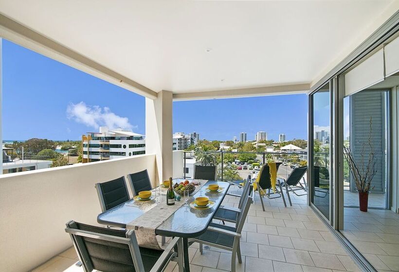 Space Holiday Apartments