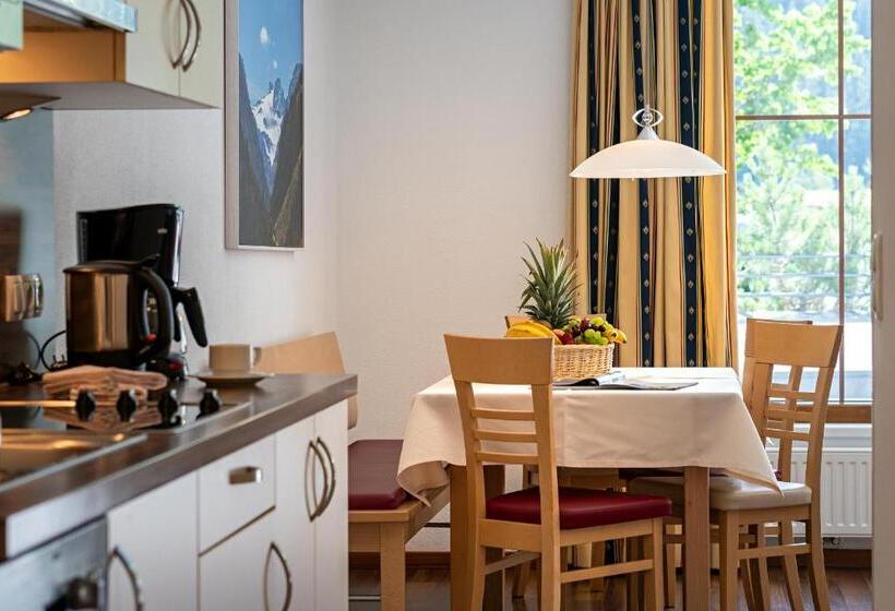 Apart Hotel Aurora Fiss