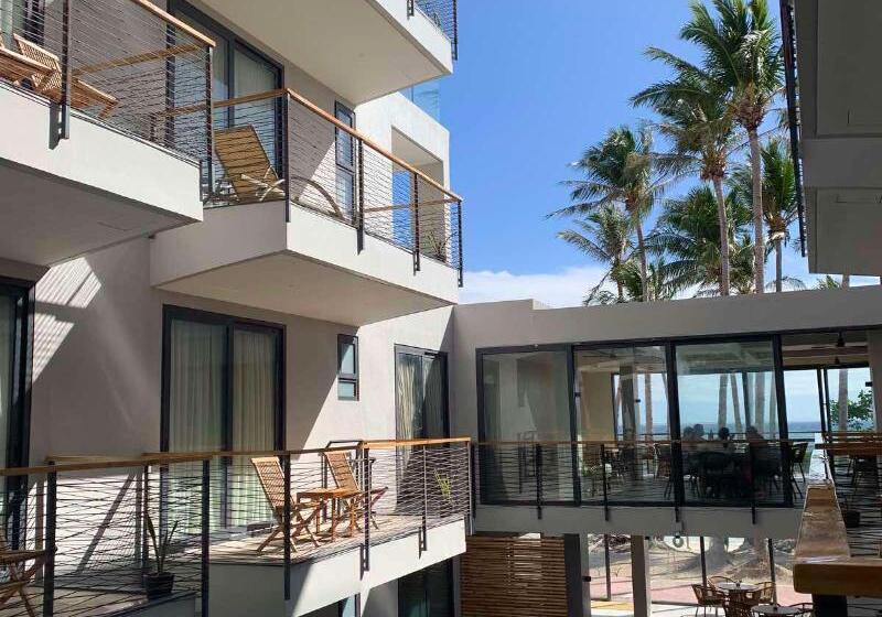 בית מלון כפרי Banana Bay Boracay