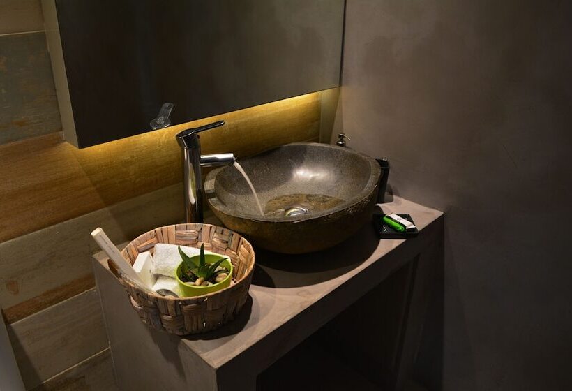 فندق Core Luxury Suites
