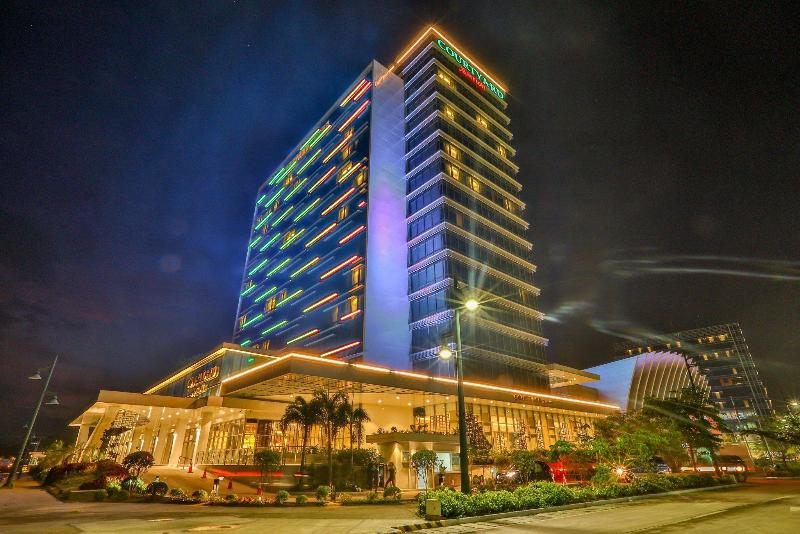 هتل Courtyard By Marriott Iloilo