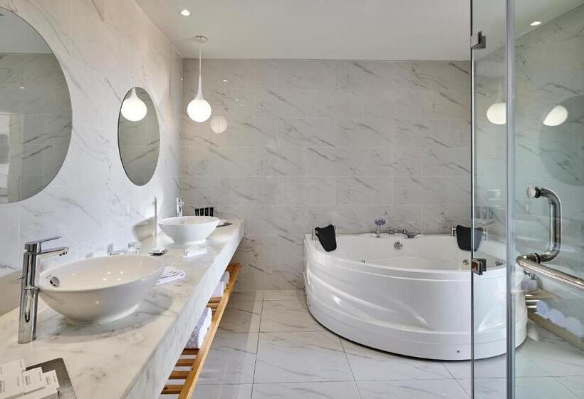 ホテル Steigenberger Pure Lifestyle