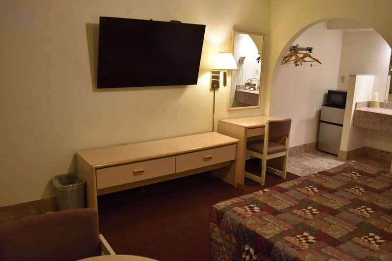Отель Travelodge by Wyndham Farmington