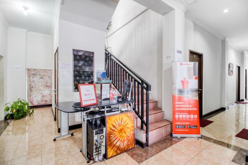 호텔 Zen Rooms Depok Sleman Syariah