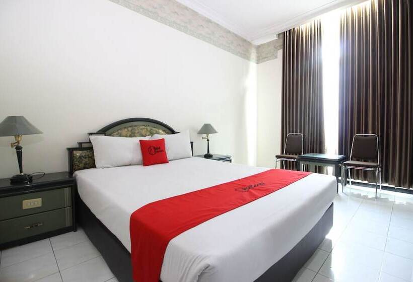 پانسیون Reddoorz Near Malioboro Mall