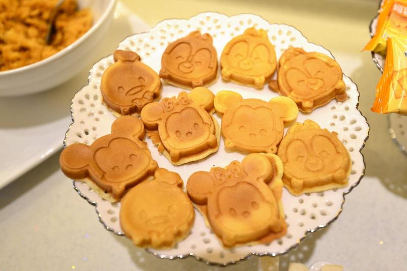 تختخواب و صبحانه Elegance House