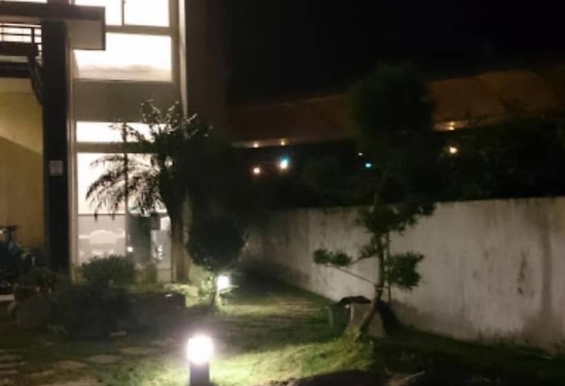 تختخواب و صبحانه Lu He Feng Homestay