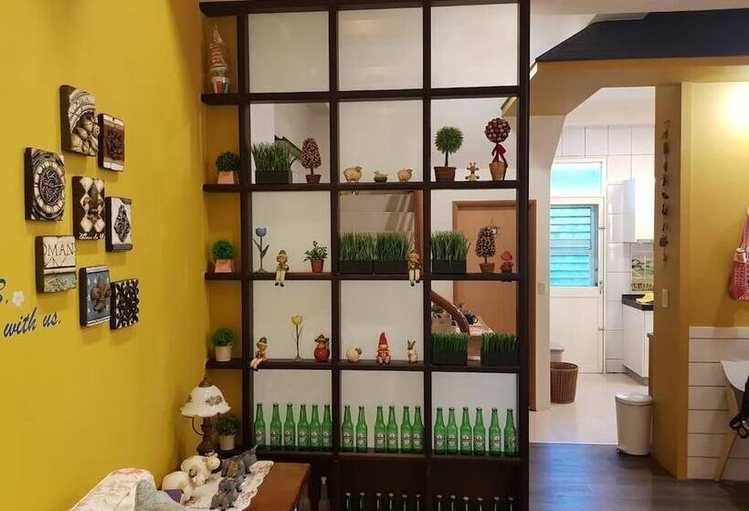 تختخواب و صبحانه Yilan Wind