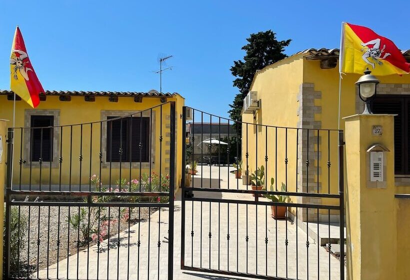 مسافرخانه Le Case Al Quadrato