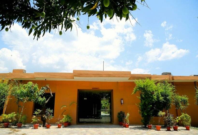 בית מלון כפרי Voco Jim Corbett By Ihg