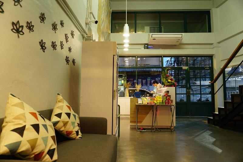 هتل Busket Hostel