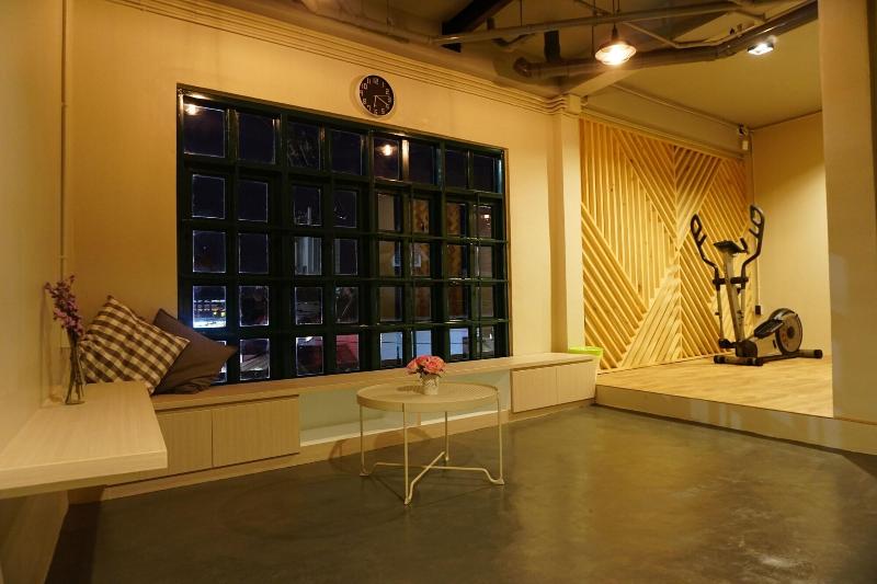 هتل Busket Hostel