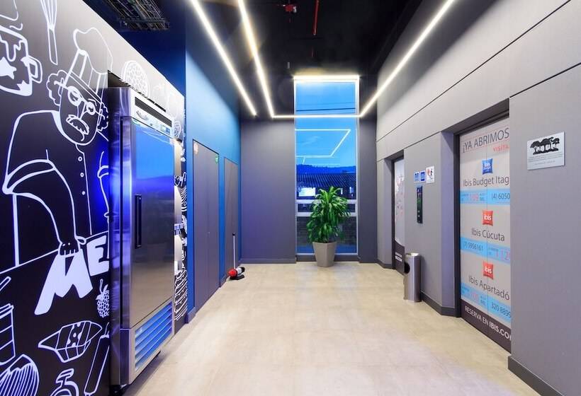 בית מלון כפרי Ibis Budget Itagui