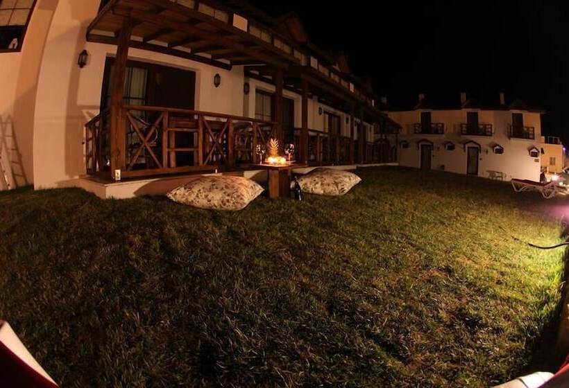 هتل Karaburun Mimoza Apart