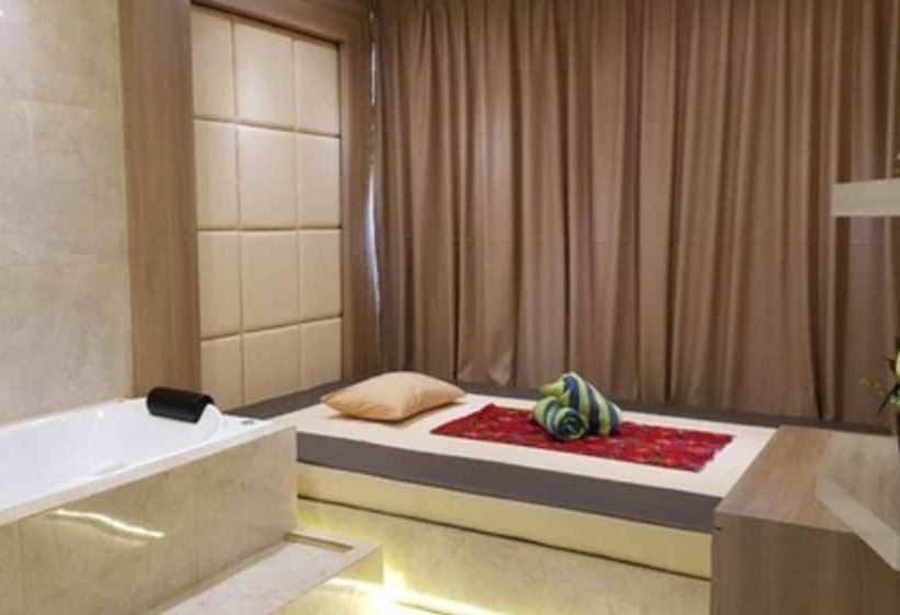 Maxonehotels @balikpapan