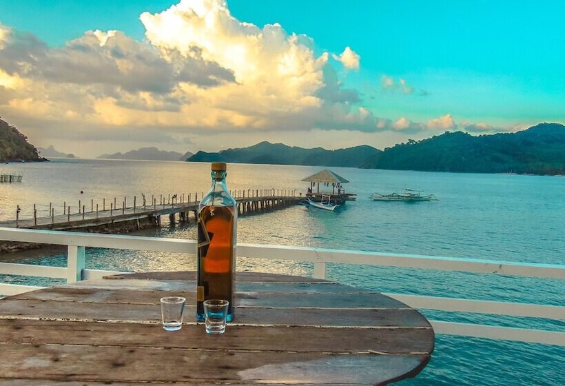 בית מלון כפרי Pangulatan Beach Resort