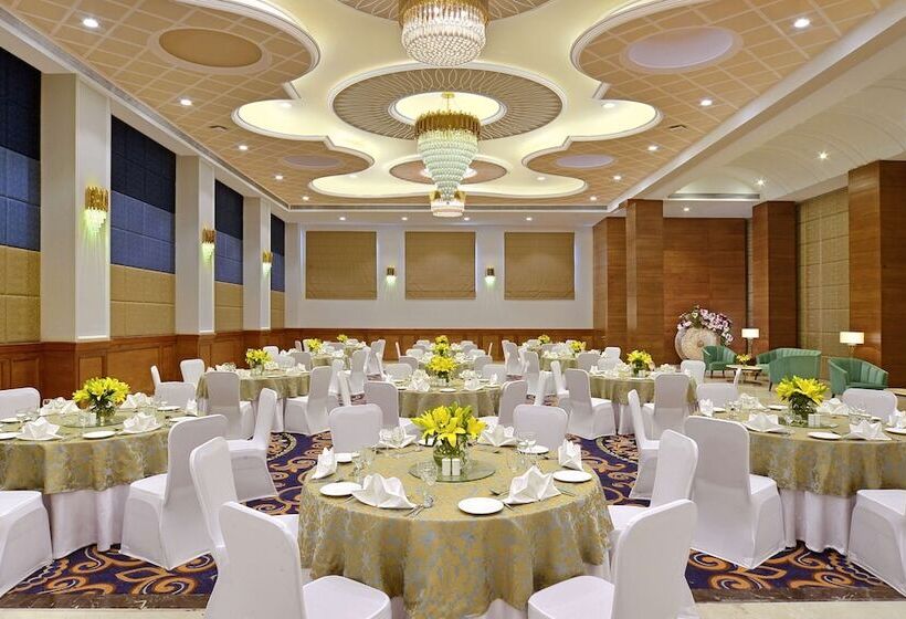 فندق Radisson Chandigarh Zirakpur