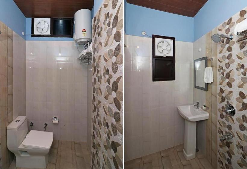 Rudraksh Hotel By Oyo Rooms