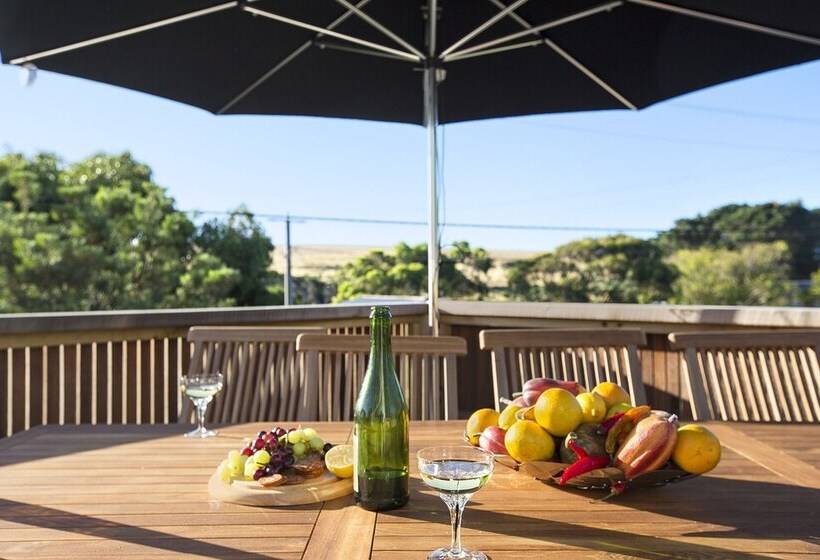 Smith Beach Getaways Beachwood House